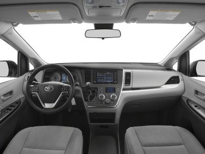 2018 Toyota Sienna SE 8 Passenger