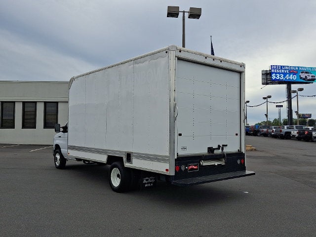 2023 Ford E-450SD Base DRW