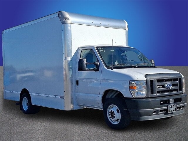 2024 Ford E-450SD 14' BOX TRUCK DRW
