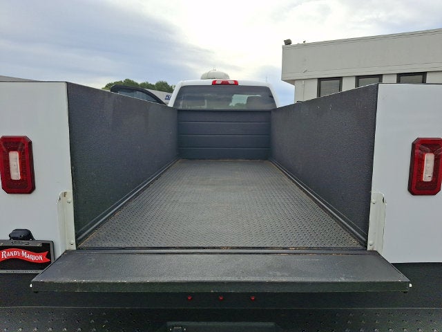 2023 Chevrolet Silverado 5500HD Work Truck