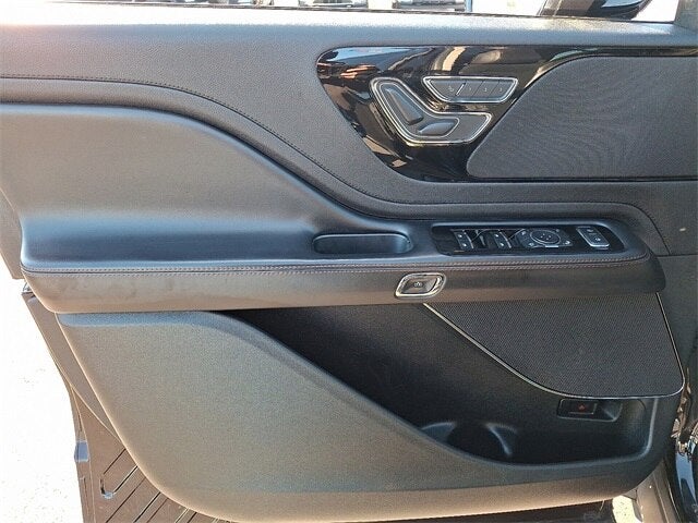 2023 Lincoln Aviator Standard