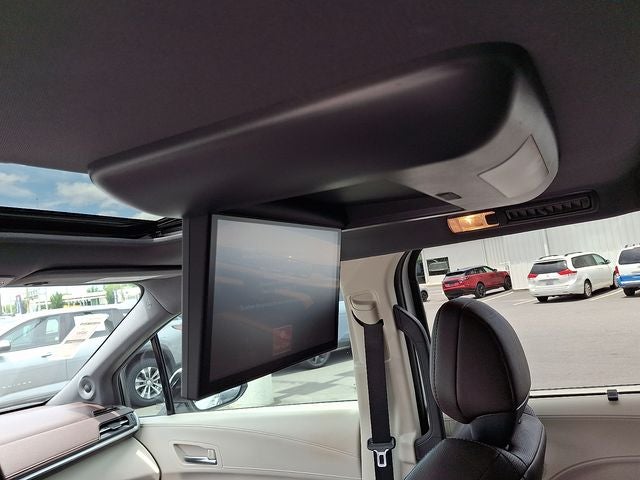 2023 Toyota Sienna Platinum 7 Passenger