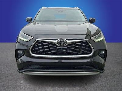 2022 Toyota Highlander Platinum