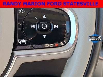 2023 Volvo XC60 B6 Ultimate Bright Theme