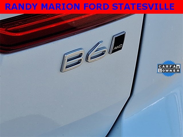 2023 Volvo XC60 B6 Ultimate Bright Theme