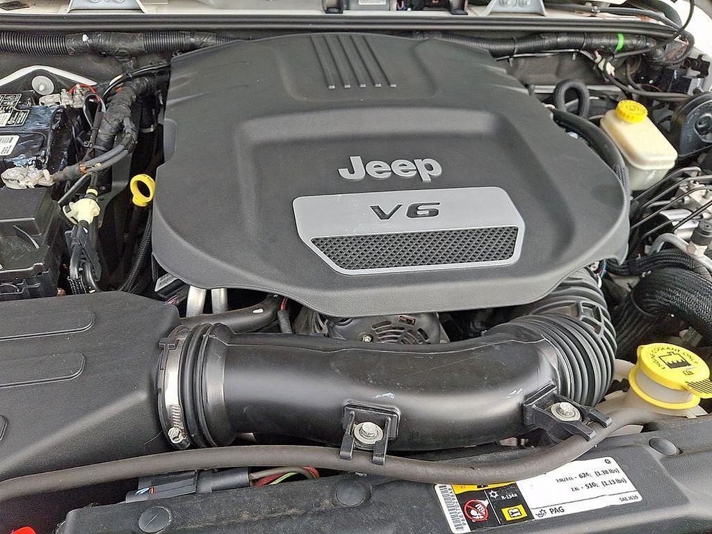 2014 Jeep Wrangler Unlimited Altitude