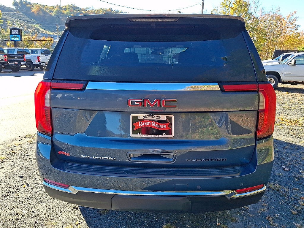 2025 GMC Yukon Elevation