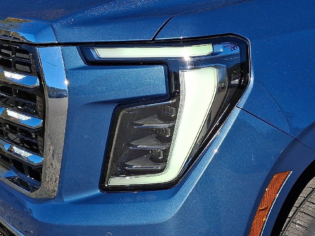 2025 GMC Yukon Elevation