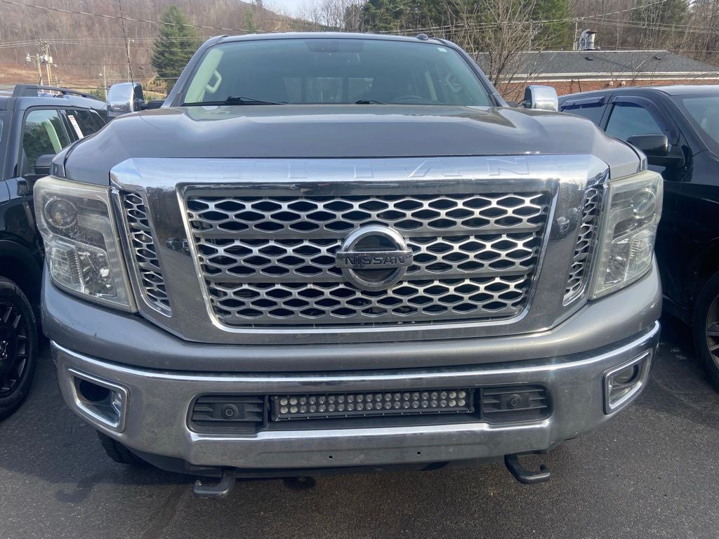 2016 Nissan Titan XD SL