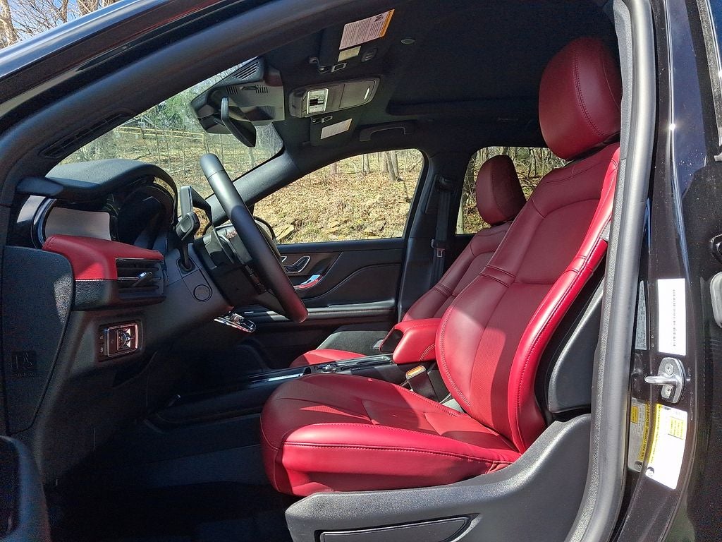 2025 Lincoln Corsair Plug-In Hybrid Grand Touring