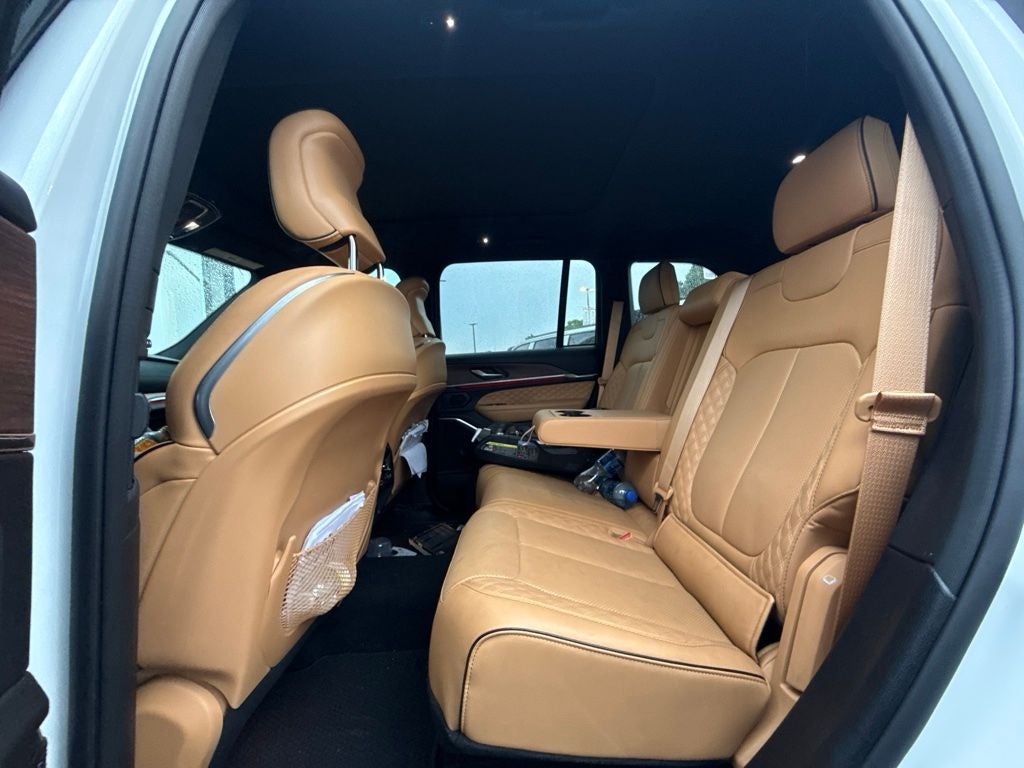 2024 Jeep Grand Cherokee Summit