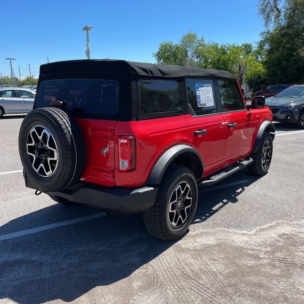 2023 Ford Bronco Base