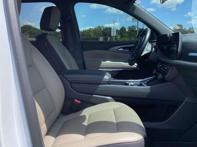 2025 Chevrolet Traverse FWD LT