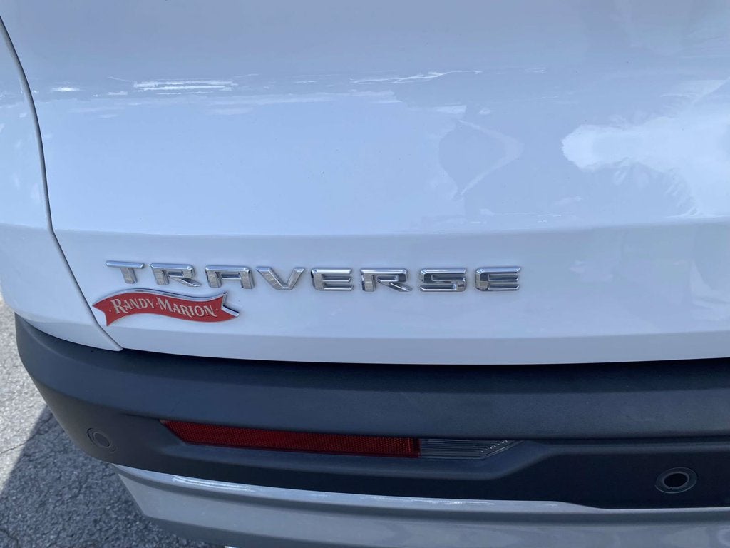 2025 Chevrolet Traverse FWD LT