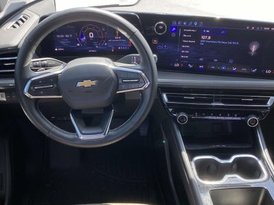 2025 Chevrolet Traverse FWD LT