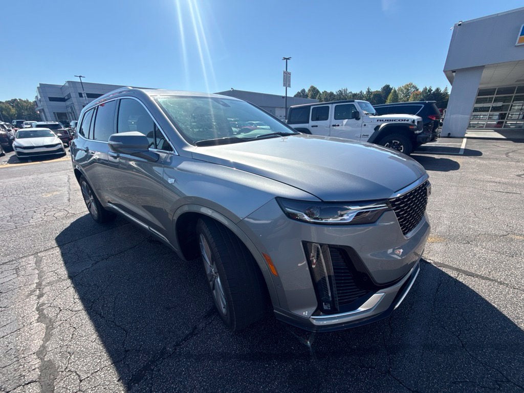 2025 Cadillac XT6 FWD Premium Luxury