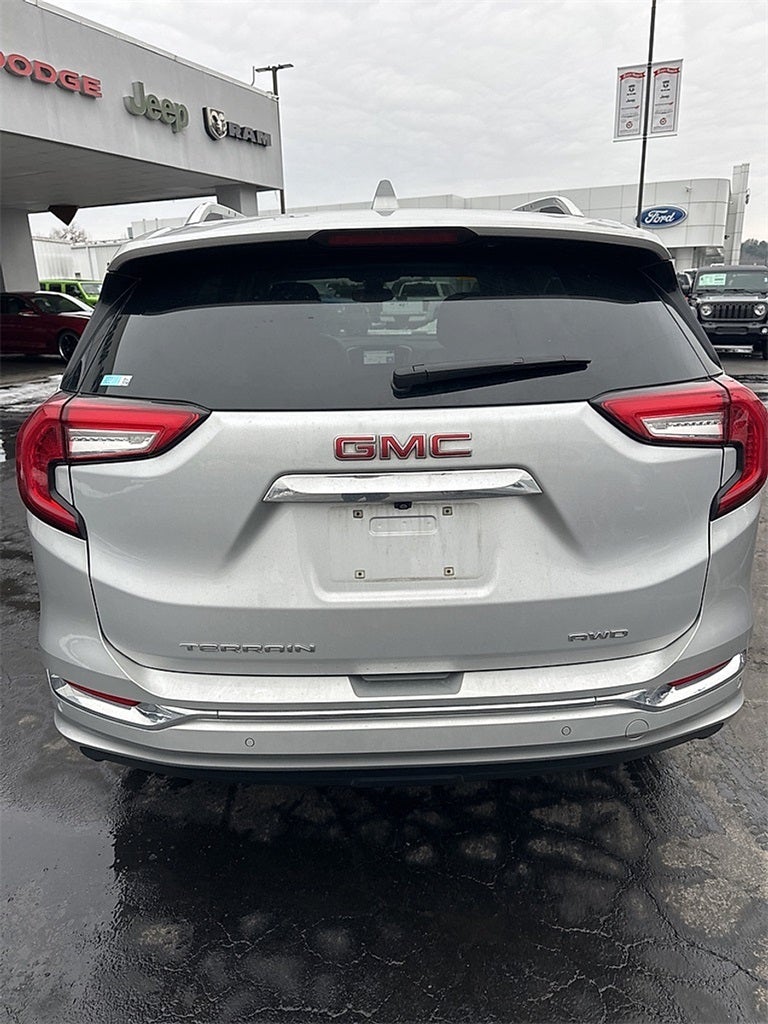2022 GMC Terrain AWD Denali