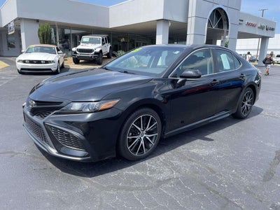 2023 Toyota Camry SE