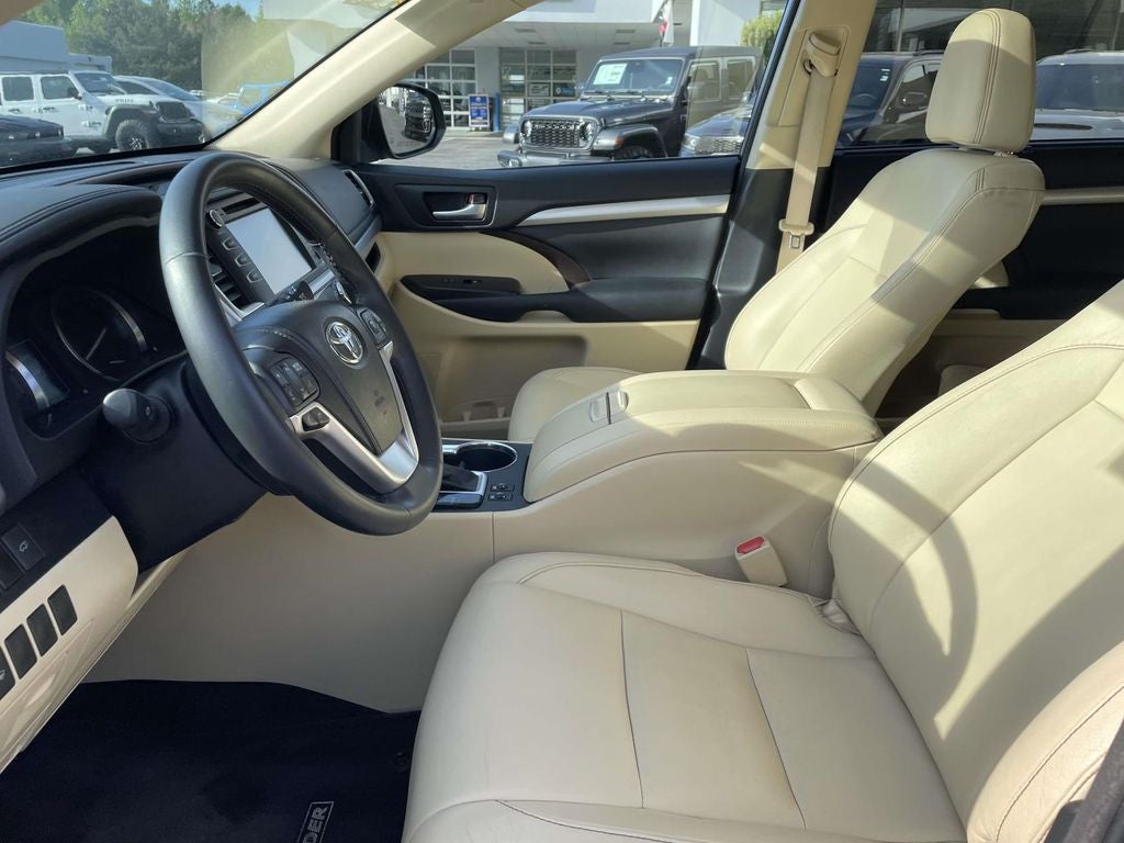 2014 Toyota Highlander XLE V6