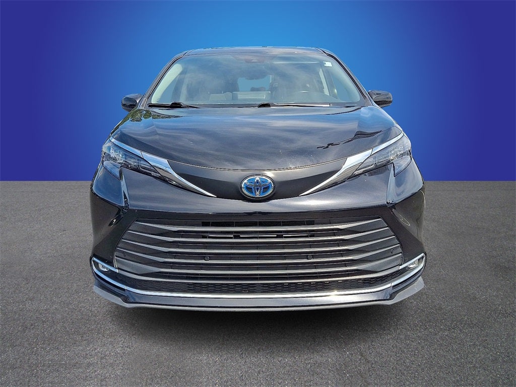 2024 Toyota Sienna XLE