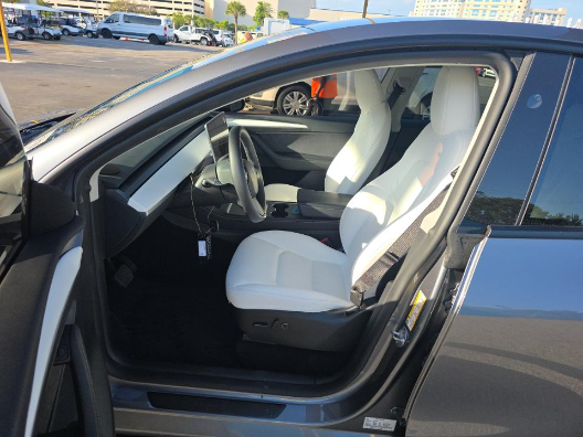 2024 Tesla Model Y Long Range Single Motor Rear-Wheel Drive