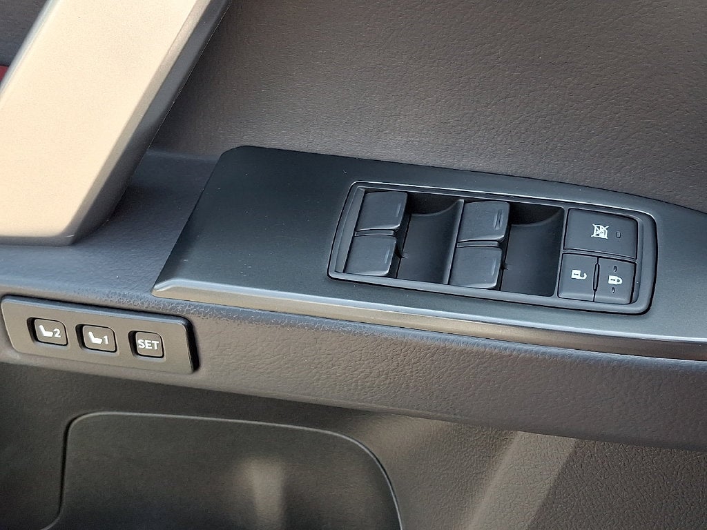 2023 Lexus GX Premium
