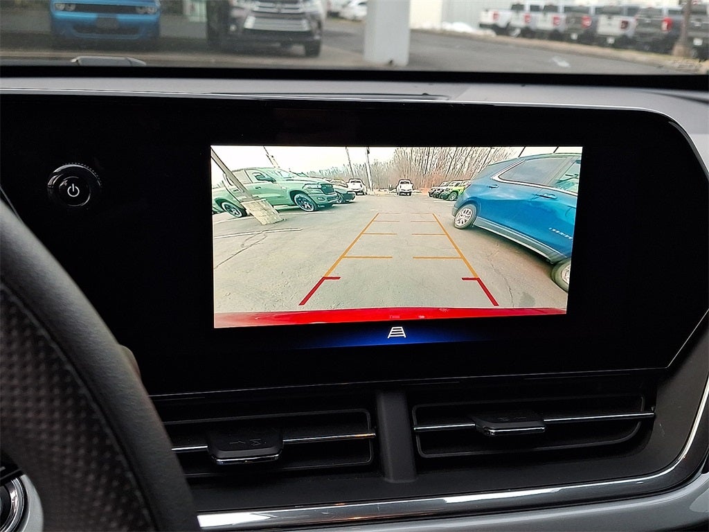 2025 Chevrolet Trax FWD LT