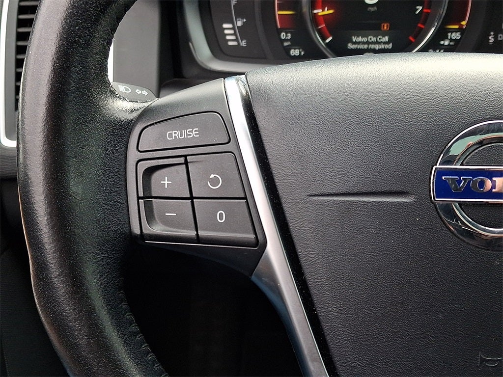 2017 Volvo XC60 T5 Inscription