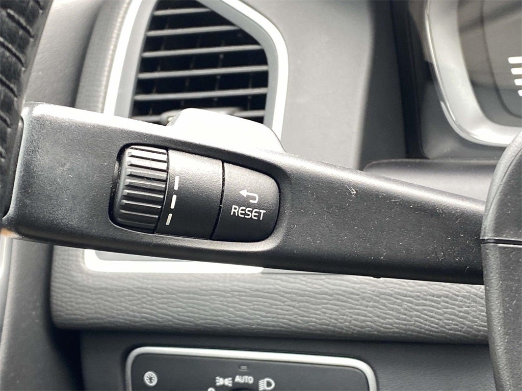 2017 Volvo XC60 T5 Inscription