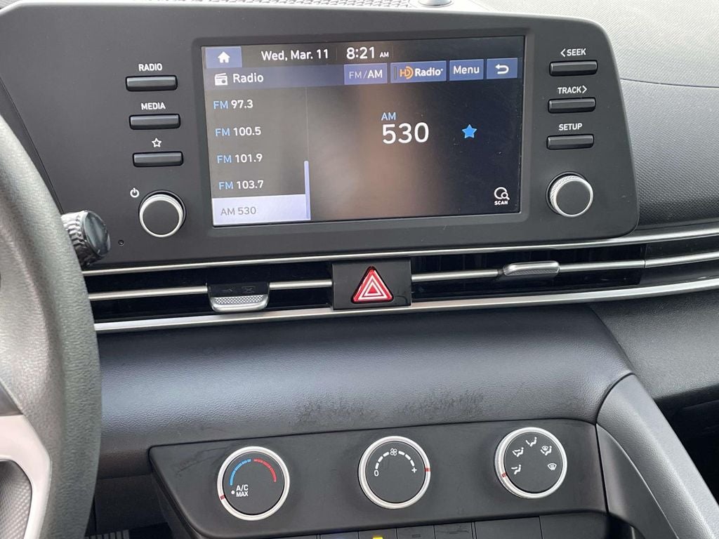 2021 Hyundai Elantra SE