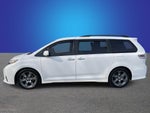 2018 Toyota Sienna SE 8 Passenger
