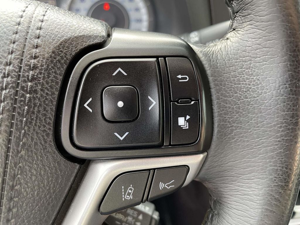 2018 Toyota Sienna SE 8 Passenger