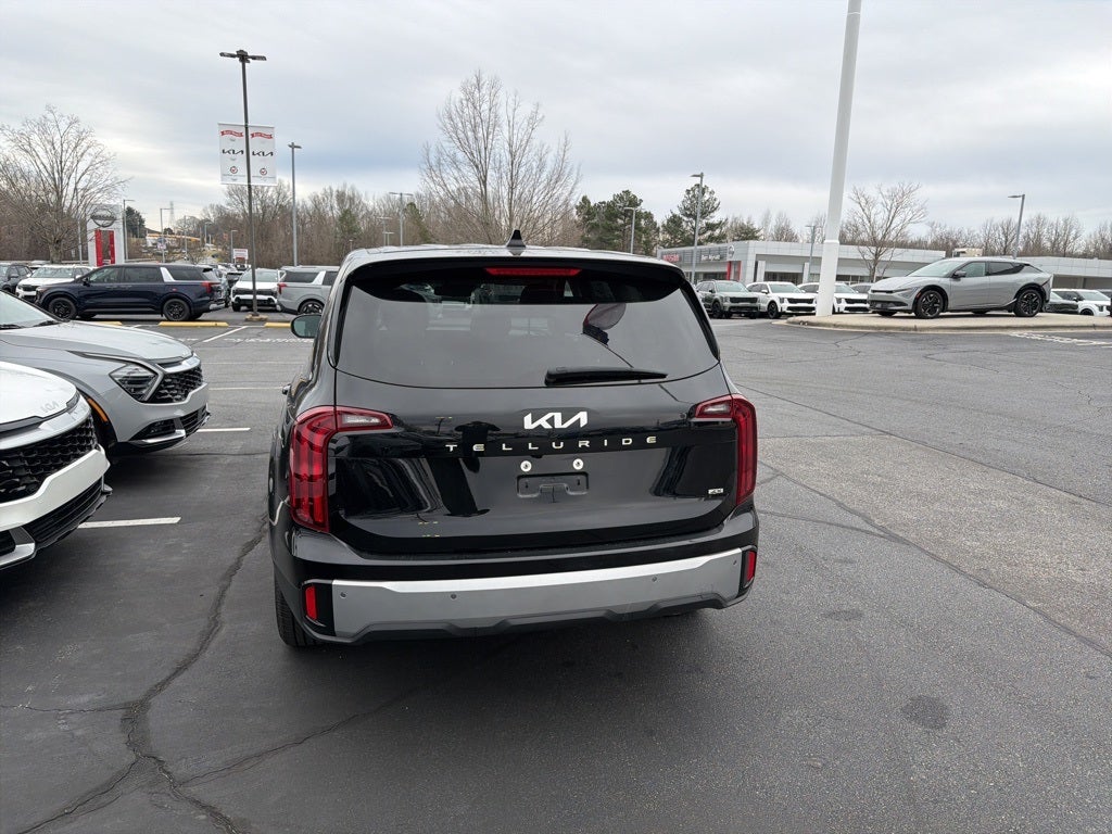 2023 Kia Telluride LX