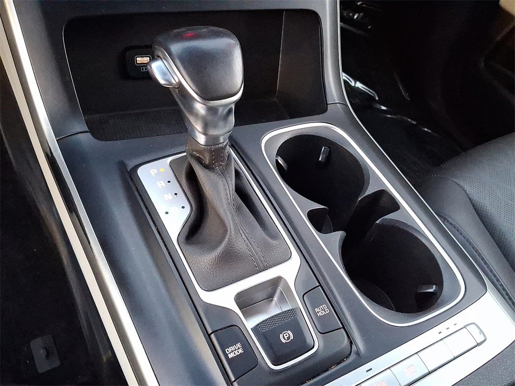 2023 Kia Carnival LX