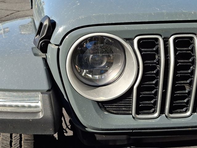 2024 Jeep Wrangler Sahara 4xe
