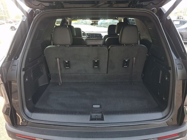 2025 Chevrolet Traverse LT 2LT