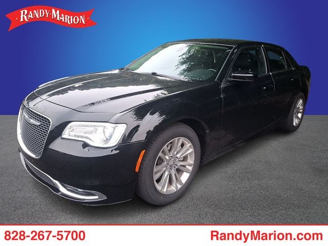 2021 Chrysler 300 Touring