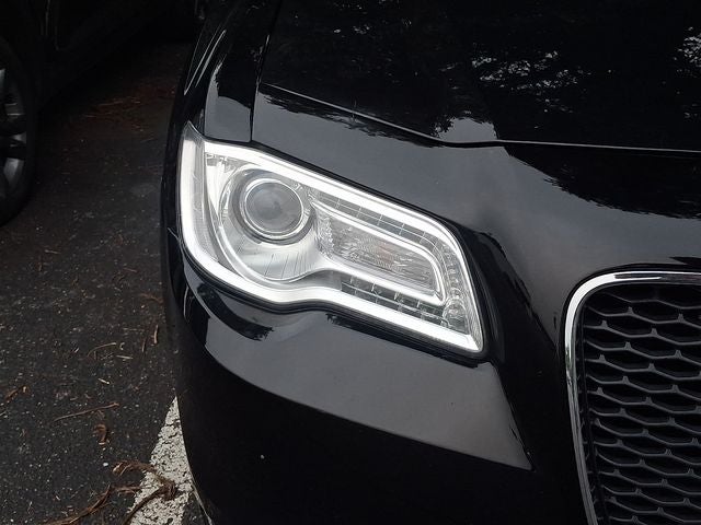 2021 Chrysler 300 Touring