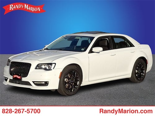 2023 Chrysler 300 Touring