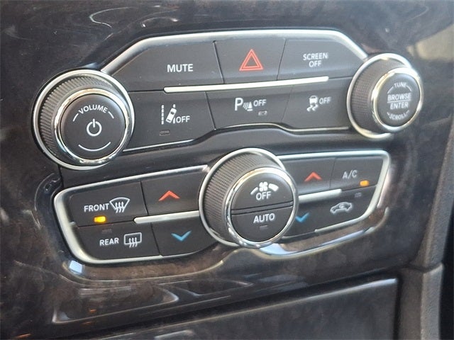 2023 Chrysler 300 Touring