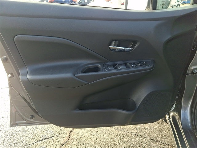 2023 Nissan Versa 1.6 SV