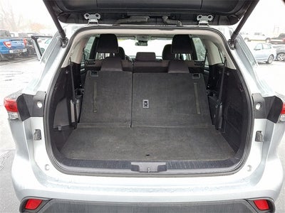 2024 Toyota Highlander LE