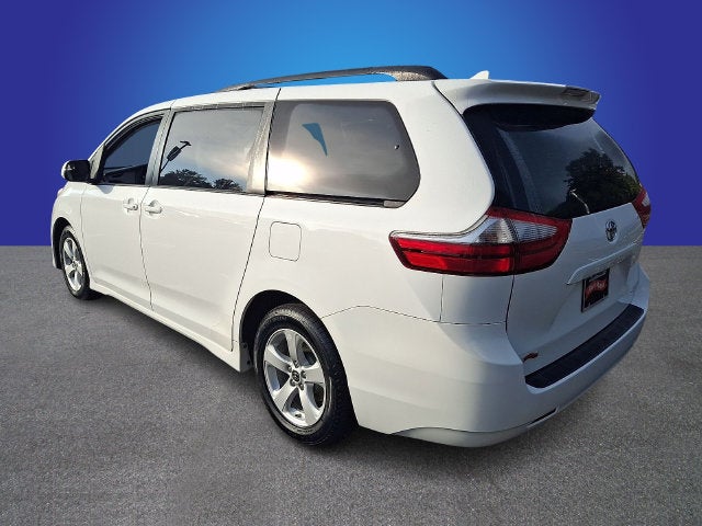 2020 Toyota Sienna LE 8 Passenger