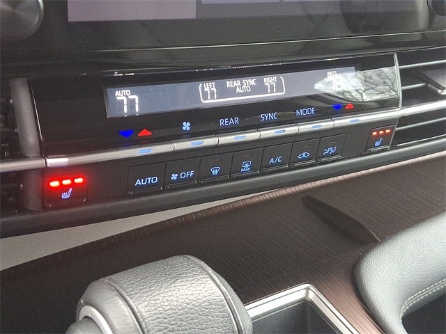 2024 Toyota Sienna XLE 7 Passenger