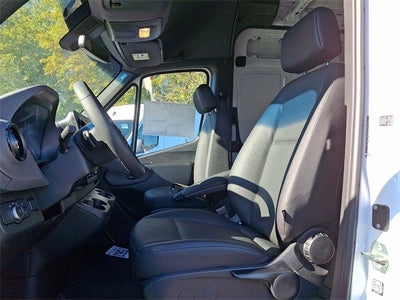 2025 Mercedes-Benz Sprinter 2500 Cargo 170 WB High Roof
