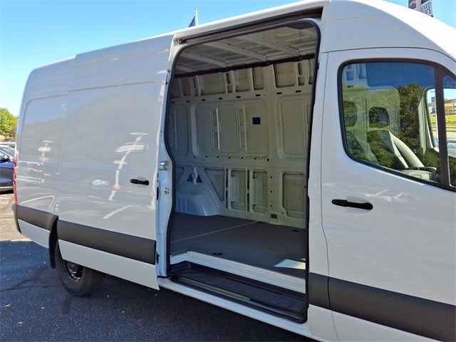 2025 Mercedes-Benz Sprinter 2500 Cargo 170 WB High Roof