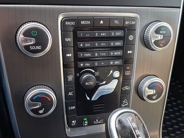 2016 Volvo S60 Cross Country T5 Platinum