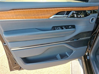 2022 Jeep Grand Wagoneer Series II