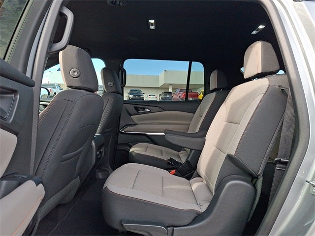 2025 Chevrolet Traverse LT 2LT