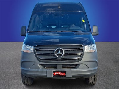 2022 Mercedes-Benz Sprinter 2500 Passenger 144 WB